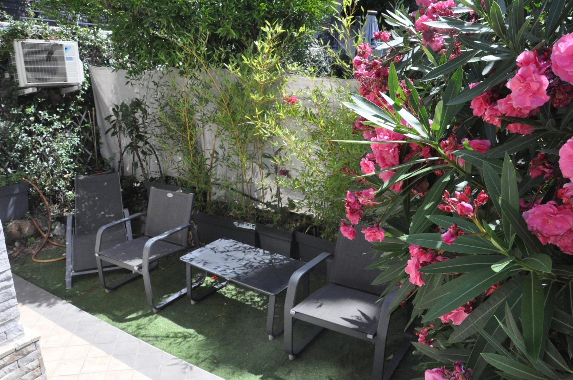 קאפ ד'איי Skyline Apartments מראה חיצוני תמונה